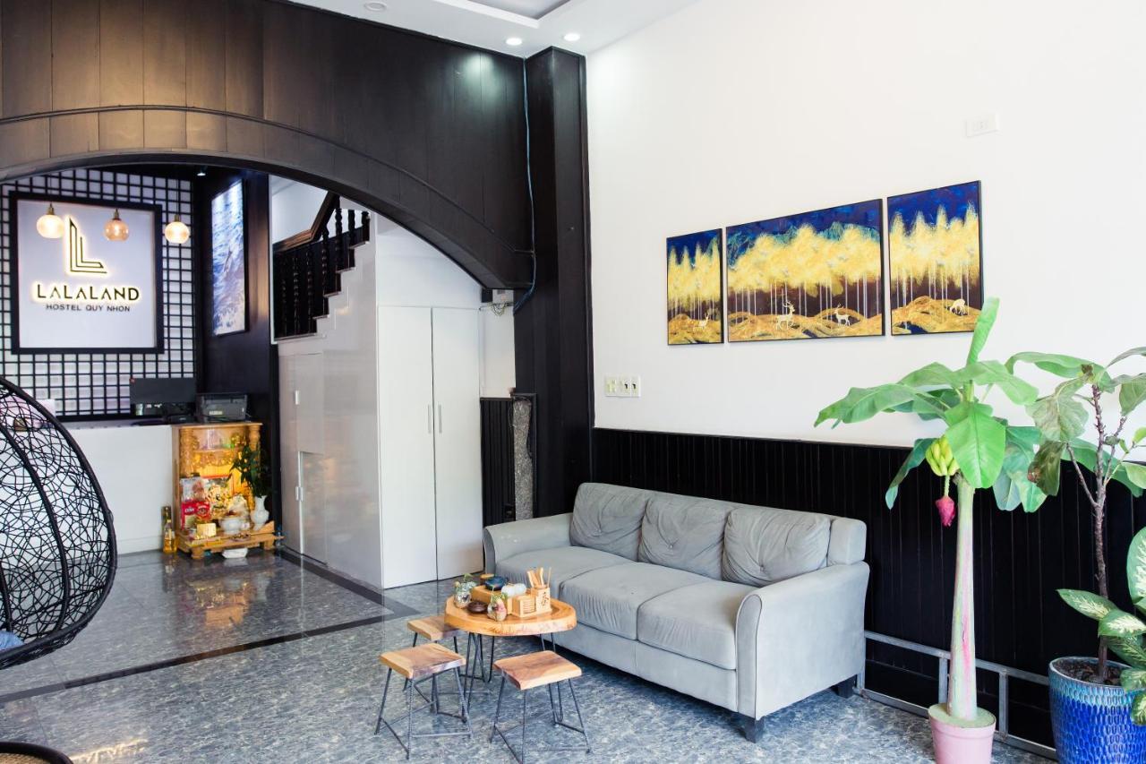 Lalaland Hostel Quy Nhon Bagian luar foto