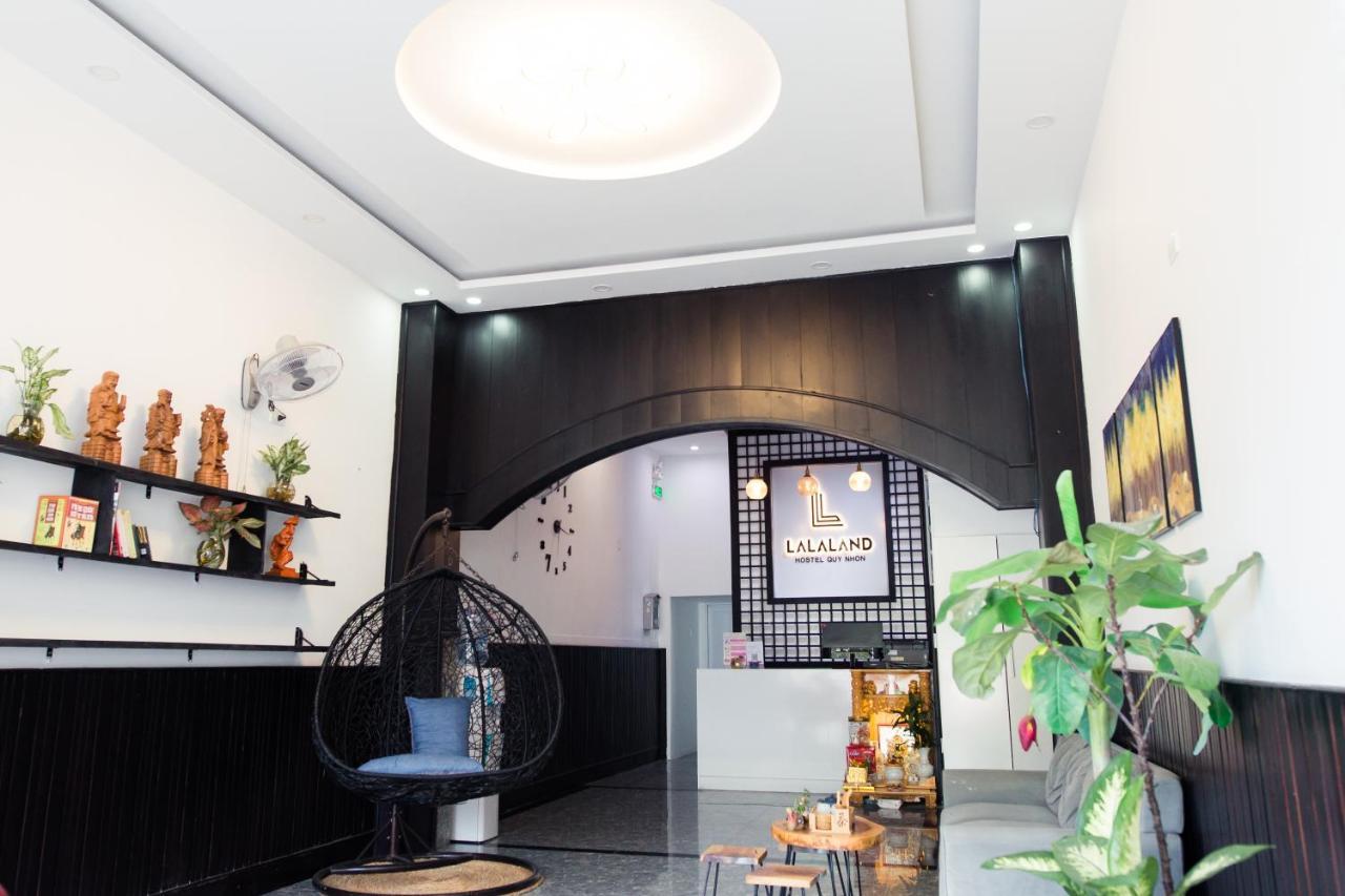 Lalaland Hostel Quy Nhon Bagian luar foto