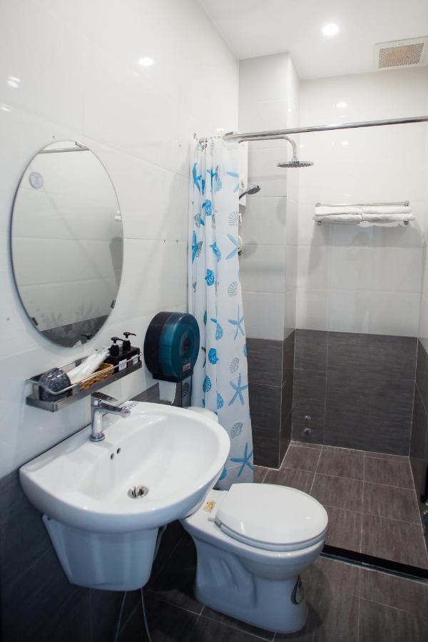 Lalaland Hostel Quy Nhon Bagian luar foto